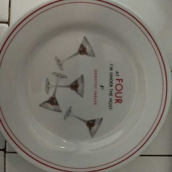 4 Vintage Restoration Hardware Dorothy Parker 7" Cocktail Plates Martini Fun - Picture 5 of 5